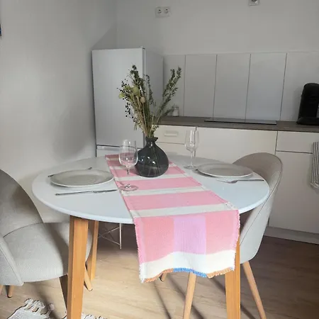 Modern Cozy & Terrace Oldemburgo